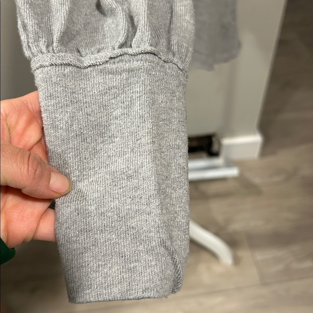 We The Free Gray and Maroon Sweatshirt Free People Tee Tunic Top Size Medium - Picture 8 of 15